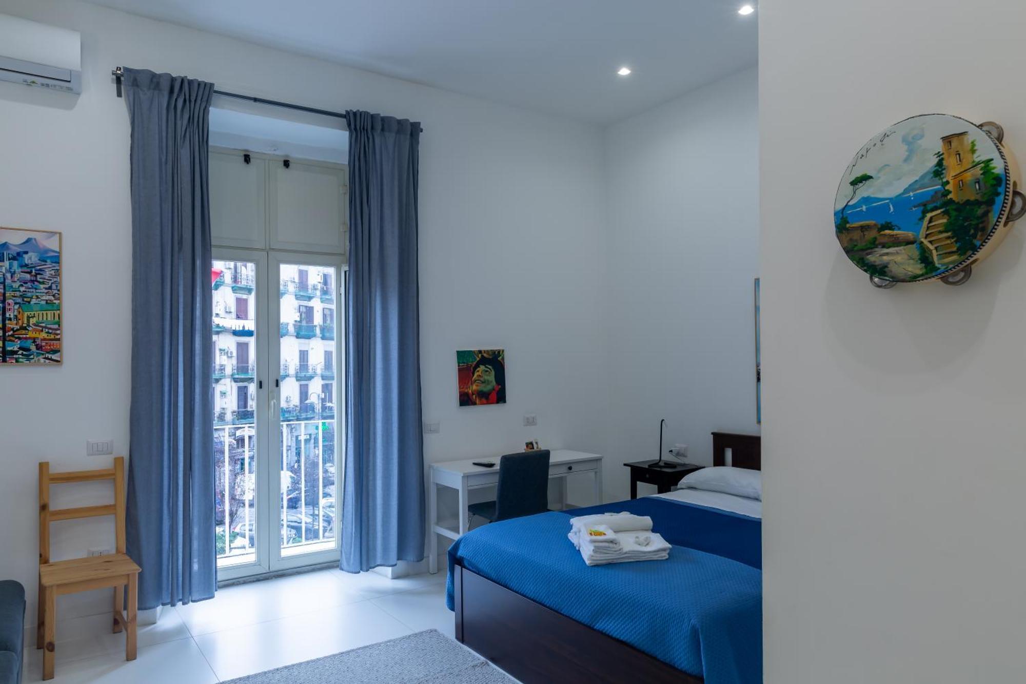 Il Vicoletto Del Castello Hotel Naples Luaran gambar