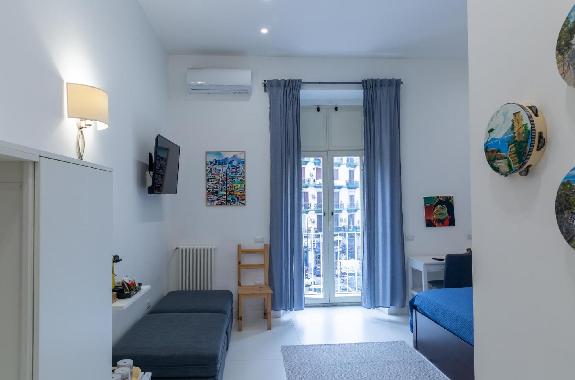 Il Vicoletto Del Castello Hotel Naples Luaran gambar
