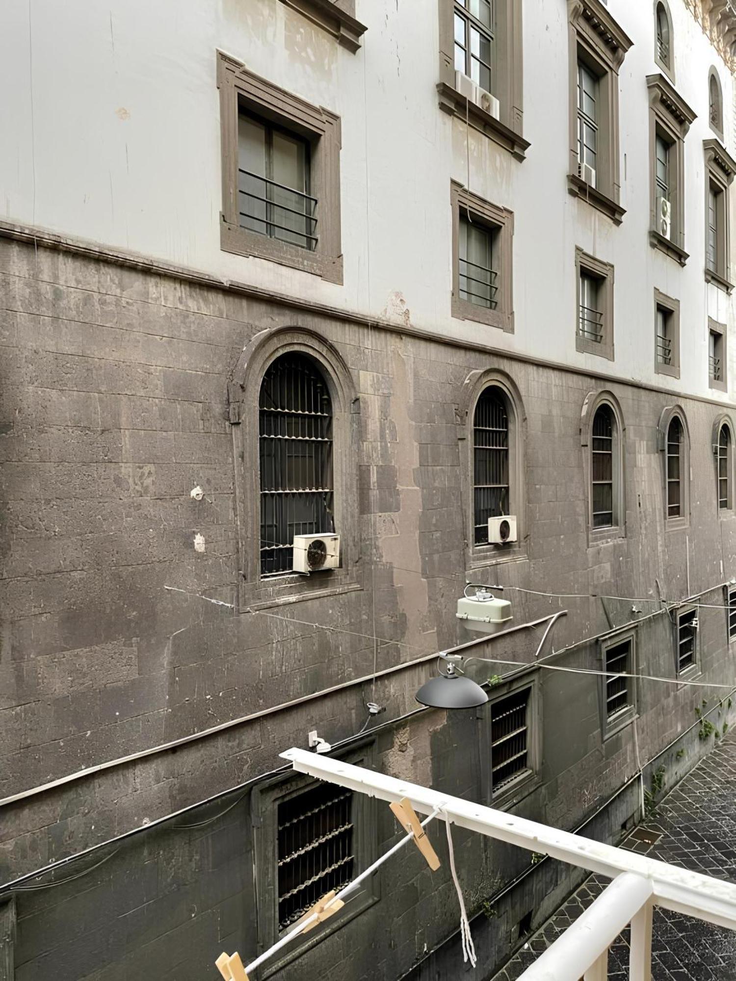 Il Vicoletto Del Castello Hotel Naples Luaran gambar