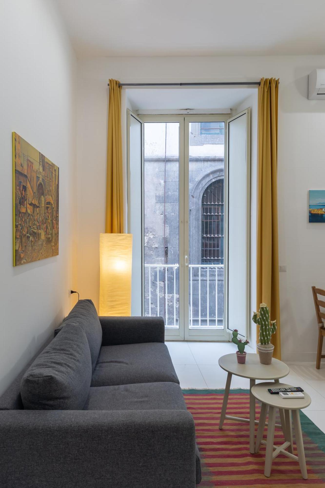 Il Vicoletto Del Castello Hotel Naples Luaran gambar